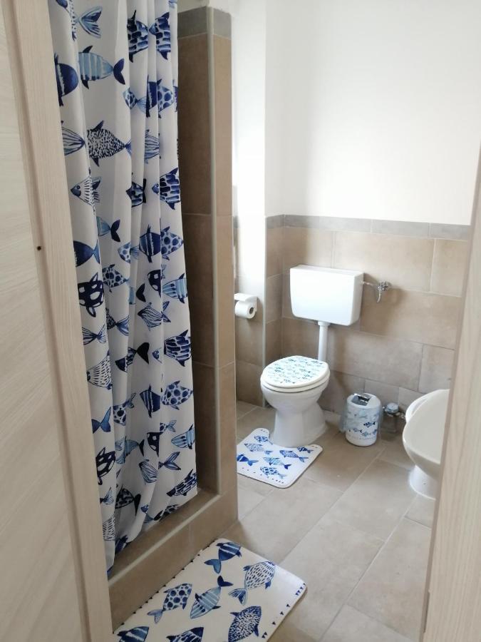 Albergo Blue Fish Albisola Superiore Exterior photo