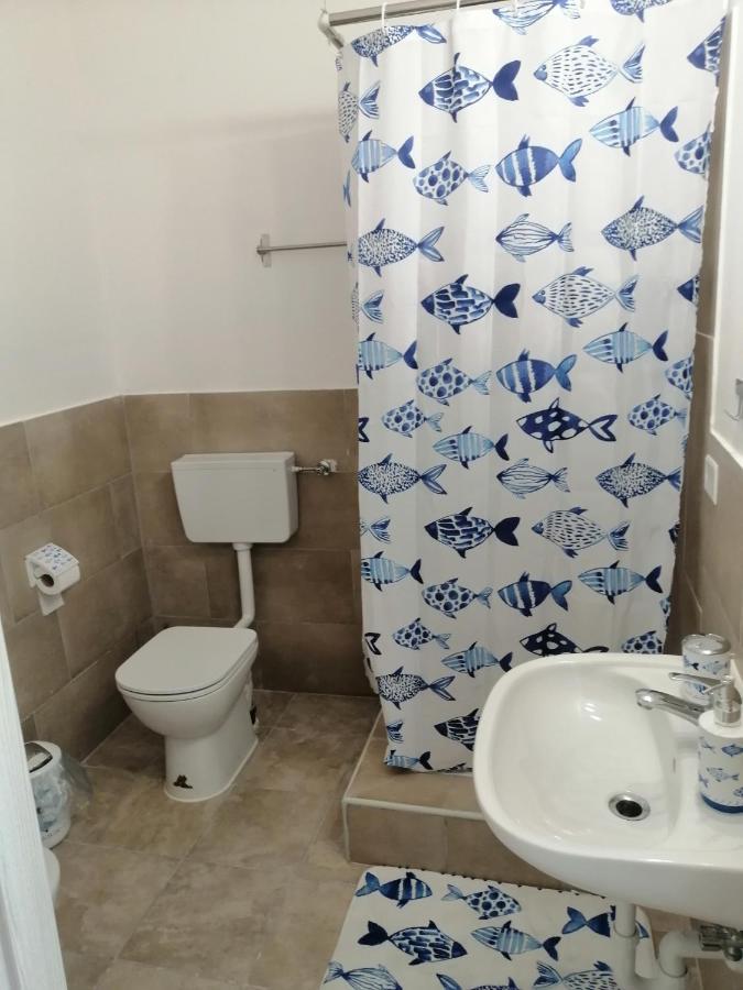 Albergo Blue Fish Albisola Superiore Exterior photo